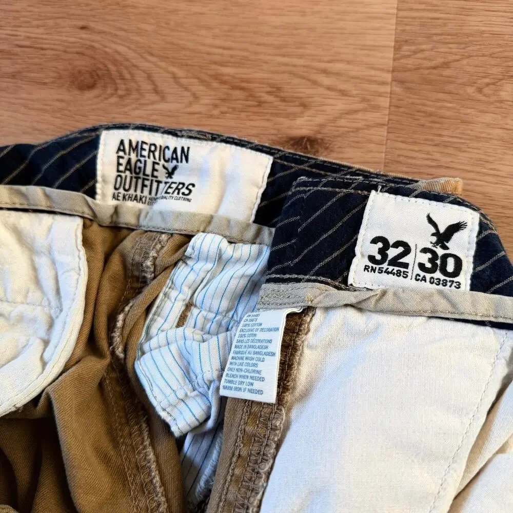 American Eagle Outfitters Khaki Pants Men’s 32x30 Straight Leg Cotton Chinos